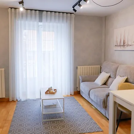La Esencia De Apartment Burgos
